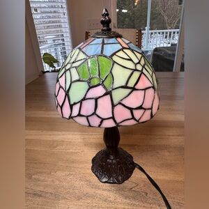 Vintage Tiffany Style Stained Glass Lamp